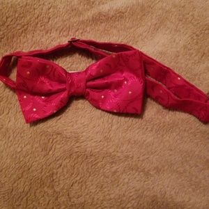 Bow tie